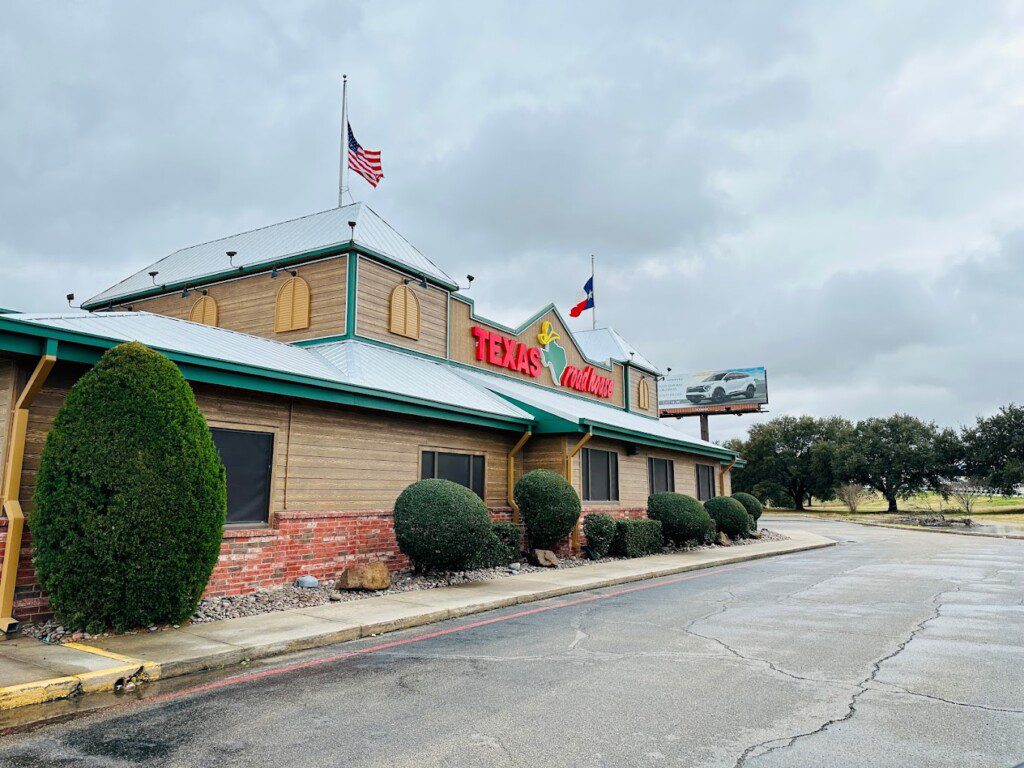 Texas Roadhouse - Lake Serenity Ranch